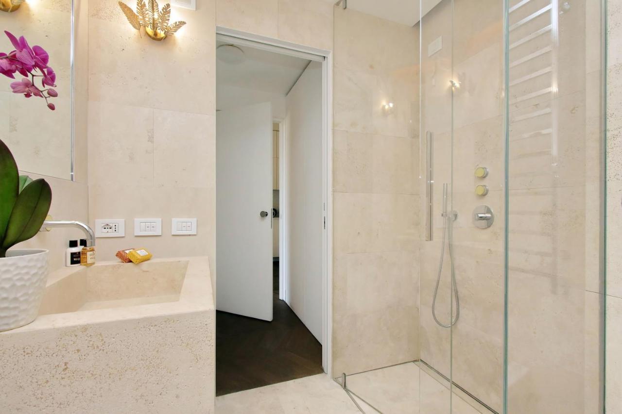 Luxury Domus Apartment 1 روما المظهر الخارجي الصورة